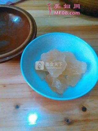 冰糖红枣银耳汤