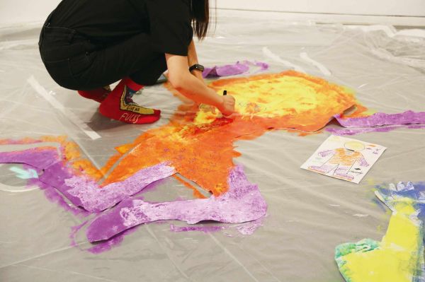  刘海粟美术馆开展的“情绪地图：共享疗愈艺术工作坊”现场
