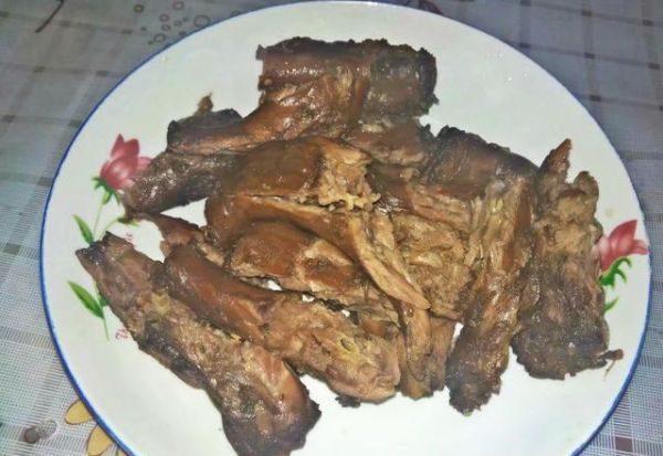 卤卤更健康——卤鸭脖子