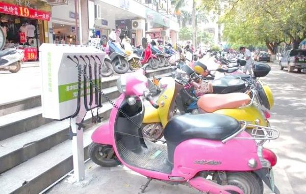 如何识别电动车电池即将报废的四大信号-有驾