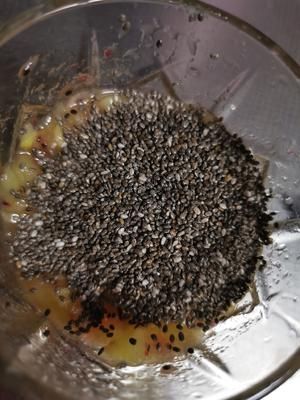 隔夜浆果奇亚籽浸泡 健康碗的做法 步骤3