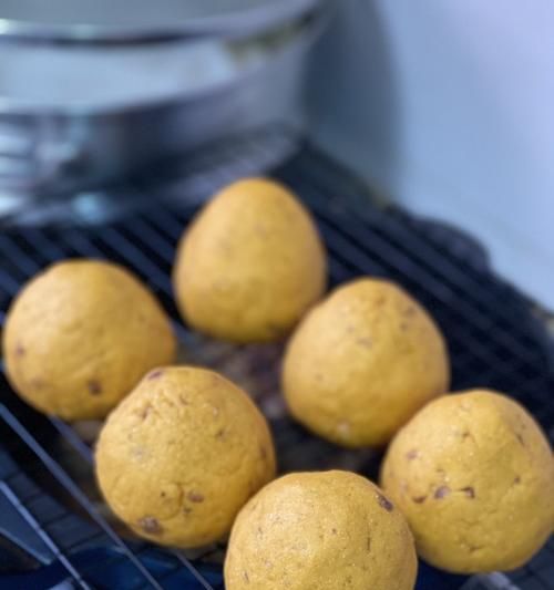 健康美味,杂粮蜜豆窝窝头的制作方法(以杂粮为主,健康不负责任;添加蜜豆,甜而不腻。)