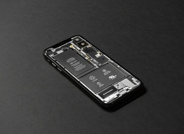Android 14智能手机电池