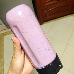 减脂增肌高蛋白奶昔代餐加餐都不错的做法 步骤2