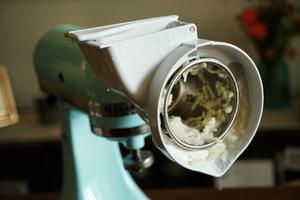 Kitchenaid夏日蔬果谷物酸奶杯的做法 步骤2