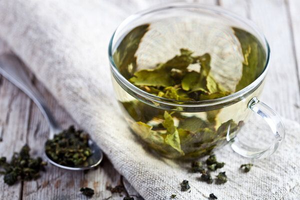 喝绿茶配什么水果