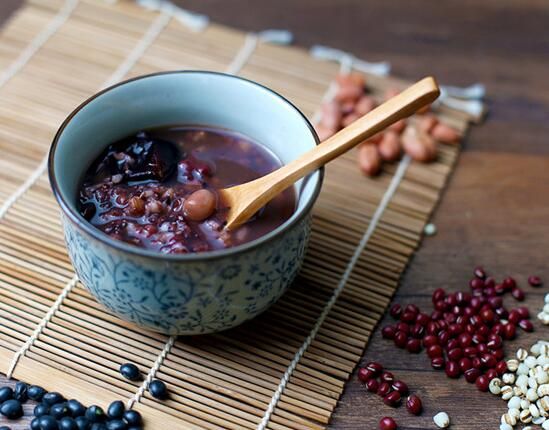 养生祛湿粥—红豆燕麦粥的做法