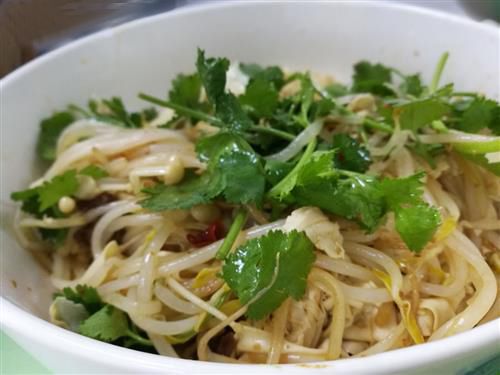 涼拌豆芽