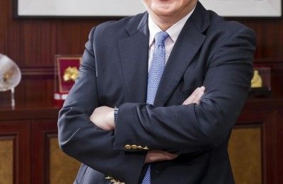 “玻璃蓋板大王”楊建文：帶領(lǐng)伯恩光學(xué)獨霸全球市場半壁江山