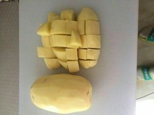 骨頭的糖人健康餐之土豆色拉球的做法步驟 第1步