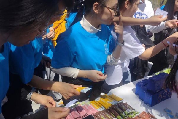 USANA葆婴助力清华大学万科公共卫生与健康学院健康跑活动