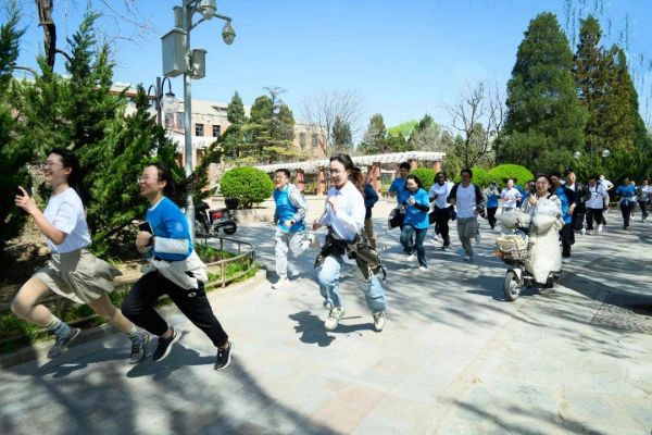 USANA葆婴助力清华大学万科公共卫生与健康学院健康跑活动