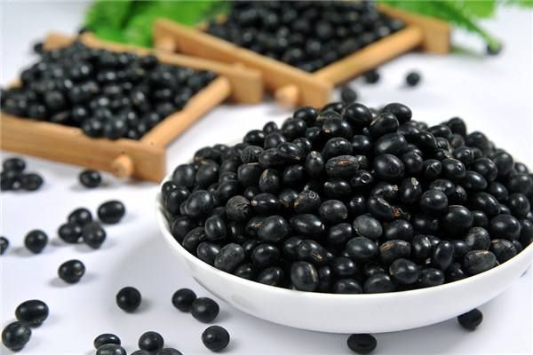 这8种“黑色食物”，营养价值高过人参！