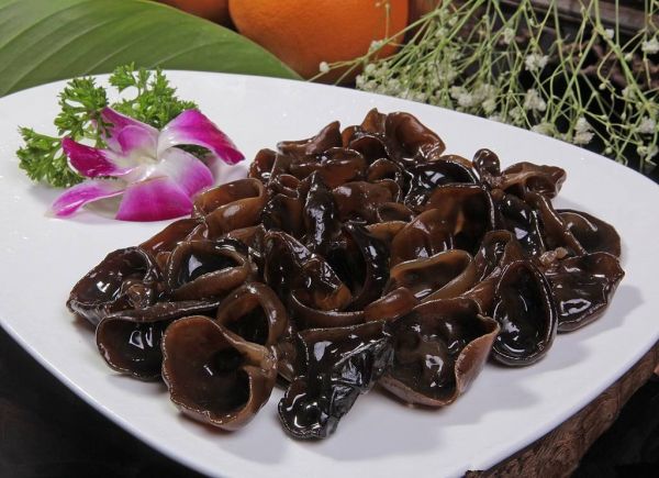 这8种“黑色食物”，营养价值高过人参！