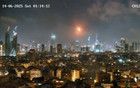 疑似伊朗导弹袭击以色列特拉维夫，外媒曝光现场画面