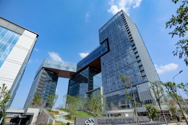 麗山國際細胞醫學產業園外立面3