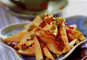 百姓家常菜:油辣冬笋尖做法