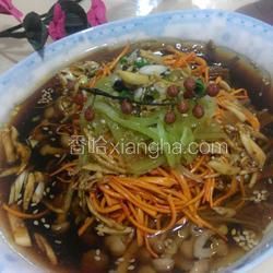 笋丝拌双菇的做法[图]