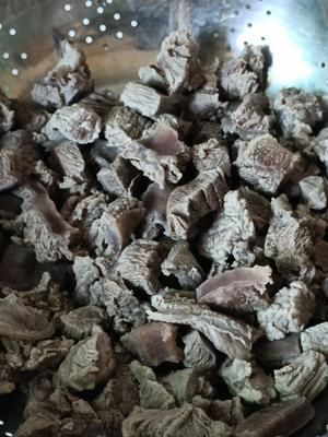 竹笋炖牛肉的做法 步骤1