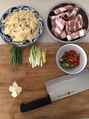 牛肉卷炖冬笋的做法 步骤4