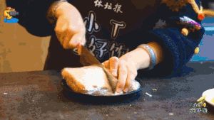 卷心菜三明治：卷心菜减肥法爆红网络，5分钟就能带出门的做法 步骤4