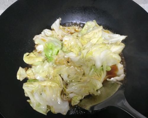 爽口健康的卷心菜拌法（以清爽口感入味）