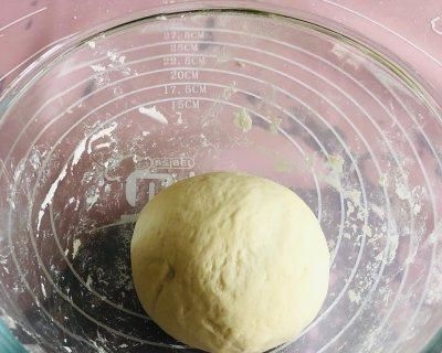 香气扑鼻的豌豆荚馒头制作（健康美味的家常馒头）