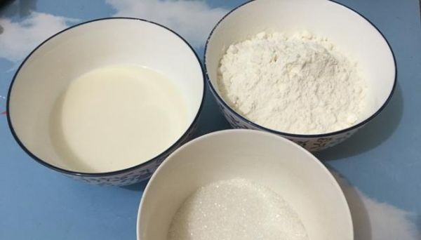 15年老师傅说漏了嘴，蒸馒头的放这两种“佐料”，又白又软！