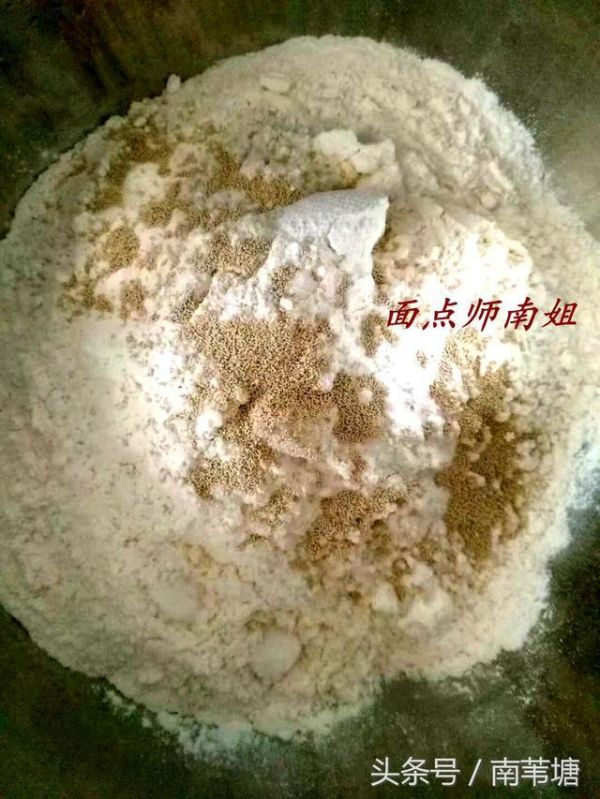做好又喧又软的大馒头，面点师教你几招