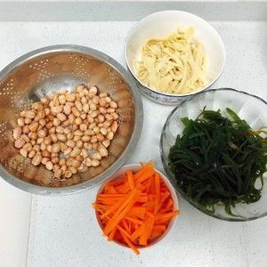 素酸辣汤（无油健康版）的做法步骤 第1步