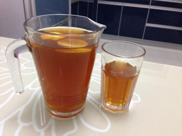 想喝冰红茶不用买，教你自己在家做，冰爽好喝无添加，做法很简单