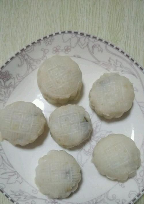 山药绿茶糕制作指南（自制健康美味的山药绿茶糕）