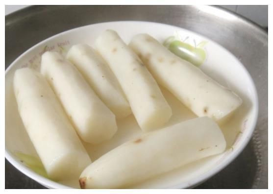 山药做成糕点吃，补钙效果好，外酥里嫩，家人都爱吃！