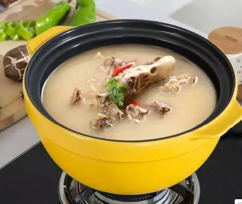 骨头汤的烹饪技巧