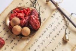 拔罐:对付夏季空调肩 拔罐最好