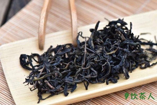 黑茶的制作工序的六個步驟，萎凋/殺青/揉捻/曬青/堆渥/干燥