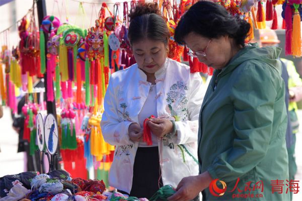 青海香包：传统手工艺品焕新彩