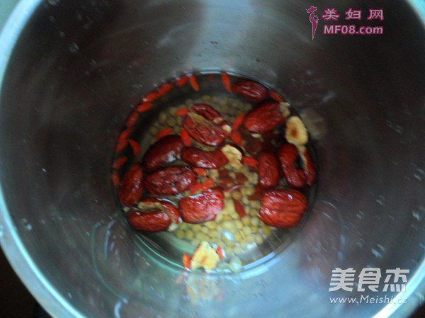 红枣枸杞豆浆的做法