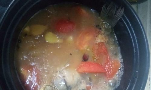 山藥枸杞鯽魚湯，守護健康味道（一碗湯）