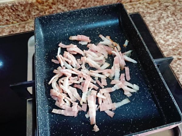 純奶手撕吐司的做法 步驟1
