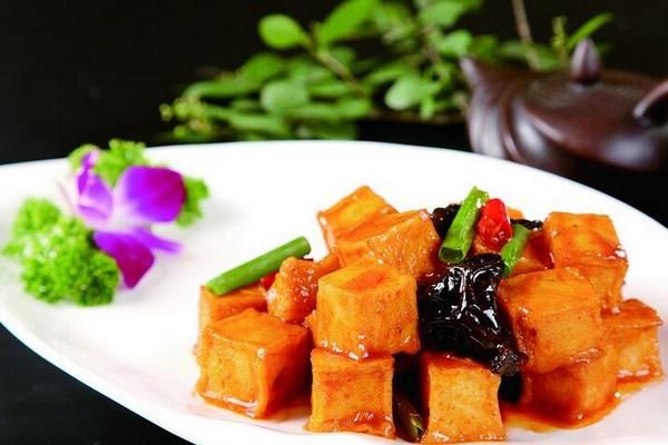 魚(yú)豆腐怎么做好吃又簡(jiǎn)單 魚(yú)豆腐的家常做法大全