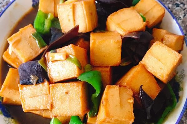 魚(yú)豆腐怎么做好吃又簡(jiǎn)單 魚(yú)豆腐的家常做法大全