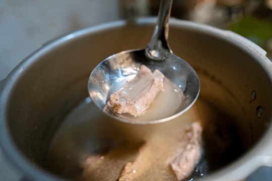 減肥消夜藥膳排骨湯