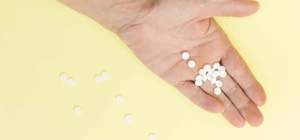 维生素B12的用量。每天应服用多少?