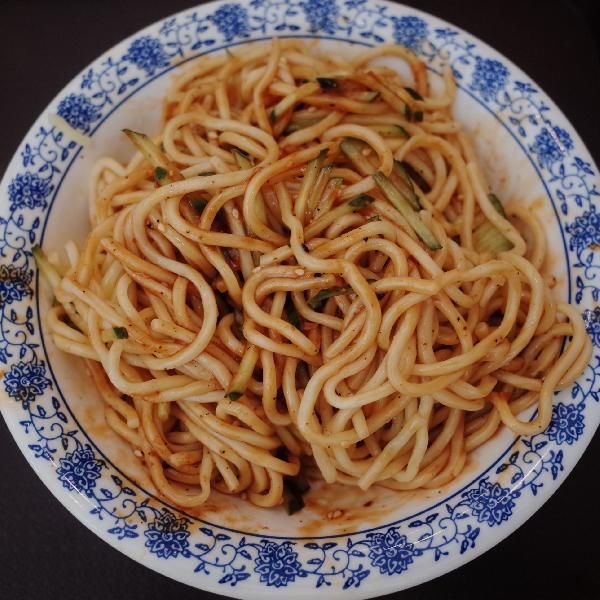 100克面條的熱量是多少大卡