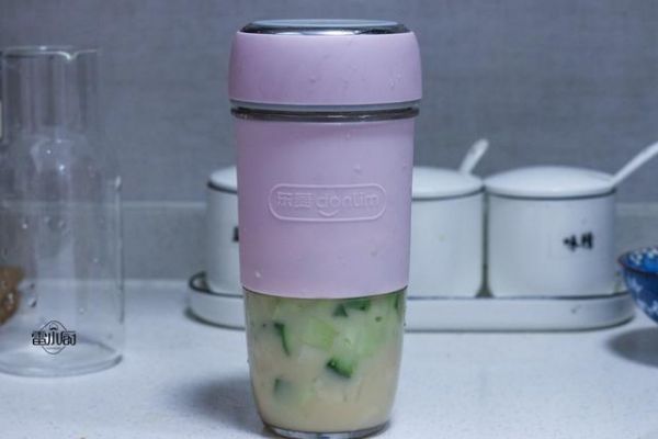 这东西，一天一杯，刮油排便，越喝越瘦！