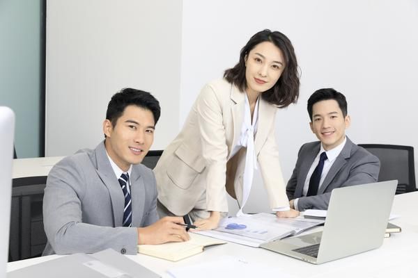 公司高层管理人员的升迁之路与职业发展策略 图1