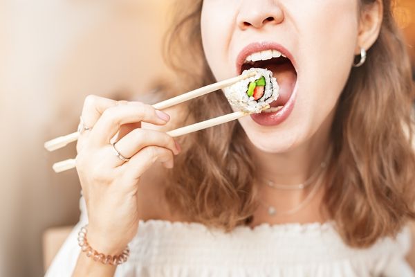 产妇产后如何瘦腰,产后瘦腰的方法,产后瘦腰的有效技巧