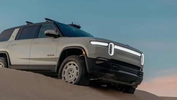 ▲ Rivian R1S