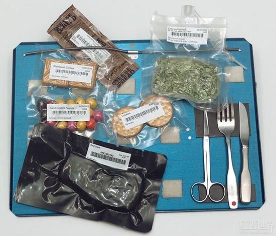 在太空上吃的食物就跟在地球上吃的一样